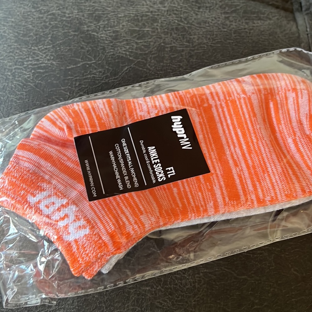 Two pack unopened socks - Picture 3 of 3